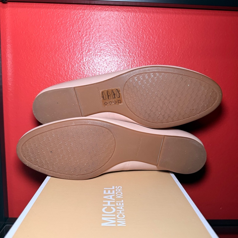 MICHAEL Michael Kors Fara Loafer with Fluffy Pom-Pom - Picture 5 of 6